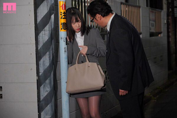 MIDA-219 Incontinent Female Teacher Ntr – In Front Of Her Fiancee, Nomiya Ann