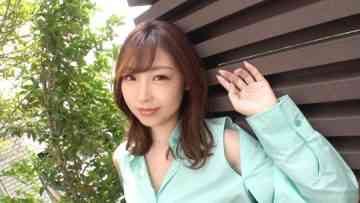 SIRO-4929 Azumi 32 years old receptionist