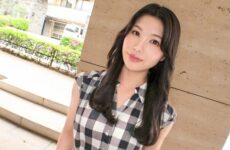 Siro-5132 Yuuko, 23 Years Old, Beauty Staff