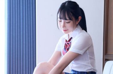 MIAB-537 Total Territory X Uniform X Panty Shot, Fetishism. I Want To Defile Those Beautiful Legs.