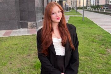 A Red-Haired Girl Came To Visit To Suck A Dick