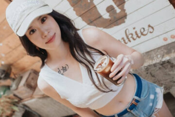 The beautiful 33-year-old owner of a popular cafe