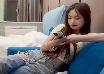 Dating a female junior who looks innocent but is actually very sexy - 7BOSS