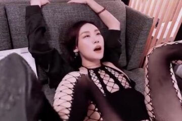 Focus jdsy-561 sells his wife to his boss as a sex slave to pay off debts