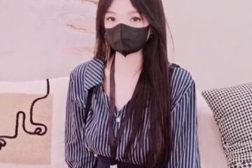 Banana Show streamer xjx728 was sexually harassed by her boss after asking for a job.
