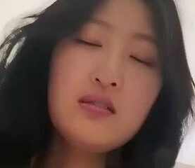 A female college student from Shandong with an unusual personality was forced to lose consciousness after being gagged with her underwear by her boyfriend.