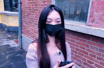Zhou Muyun ZMY-012 Her Street Corner: A New Photographer's Daily Street Sweeping Experience