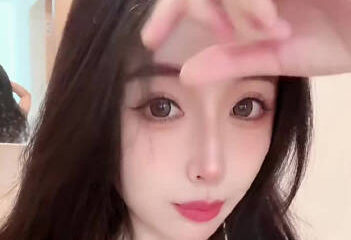 A music student from Zhejiang Province and her sugar daddy had a sex addiction stronger than most men