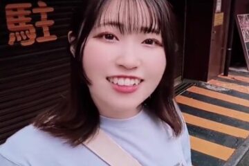 Banana Show xjx798 picked up a cute office lady on the streets of Shinjuku.